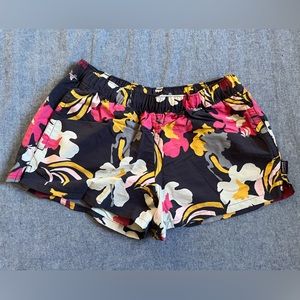 Patagonia Women's Barely Baggies Shorts Sz S, Pink Floral Pattern